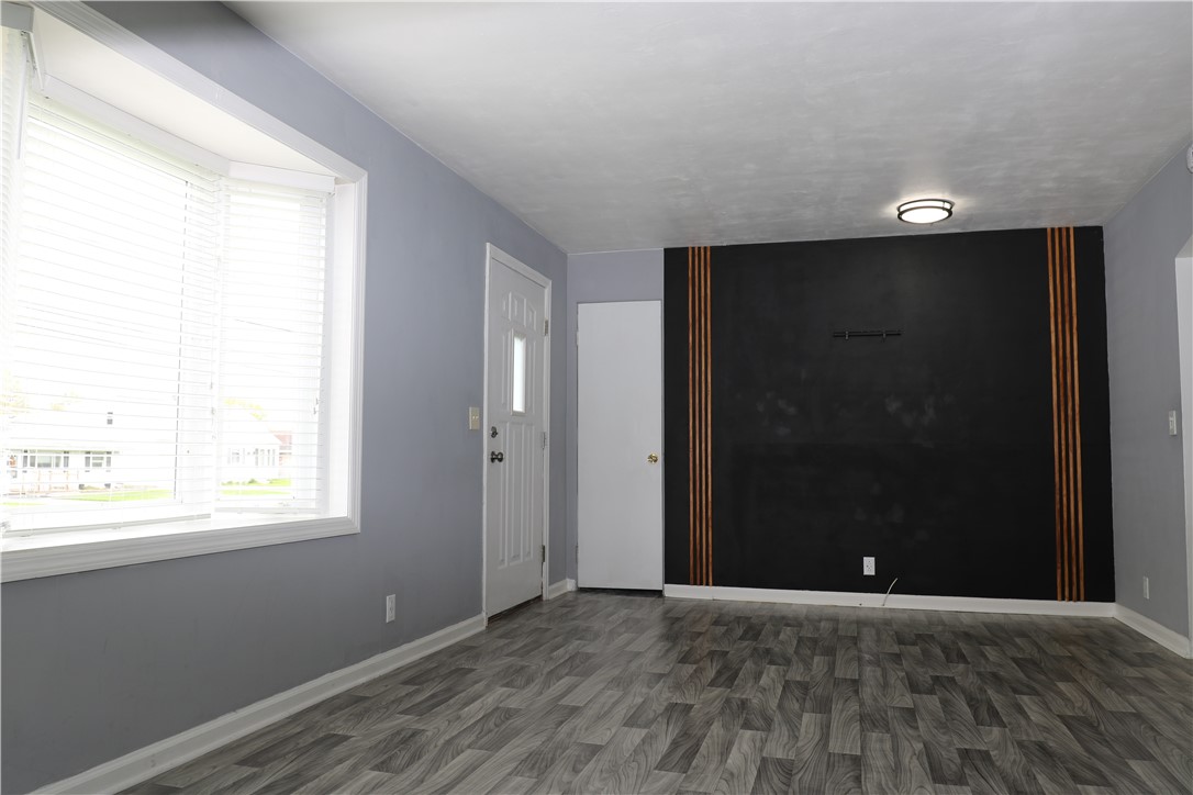 175 English Road Greece, NY 14616 - Photo 5 of 21