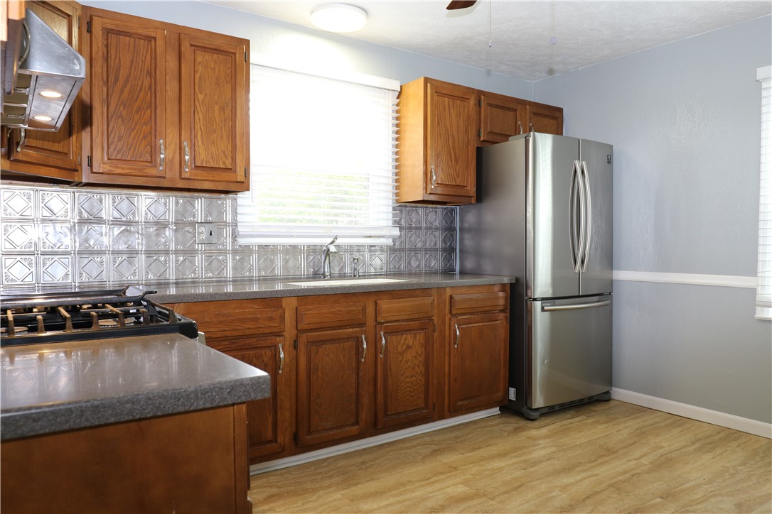175 English Road Greece, NY 14616 - Photo 8 of 21