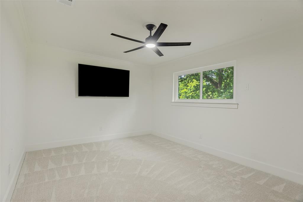 4316 Springbranch Drive Benbrook, TX 76116 - Photo 28 of 39