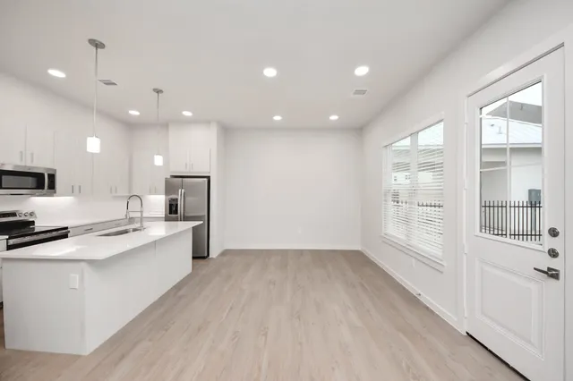 $2,262 | 7318 Leighton Meadow Lane, Richmond, TX 77407