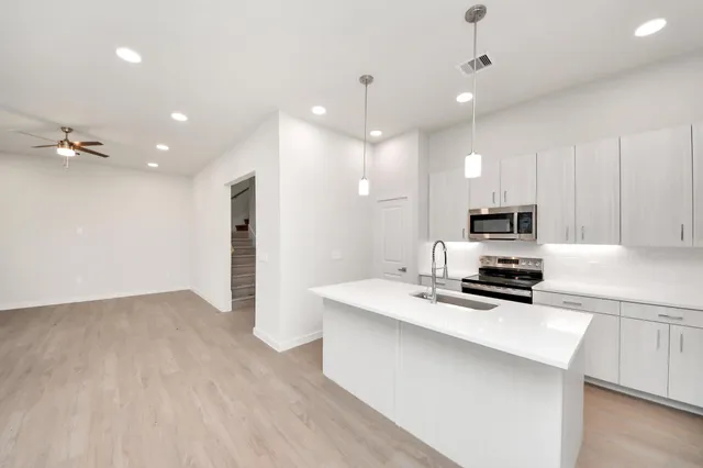 $2,262 | 7318 Leighton Meadow Lane, Richmond, TX 77407