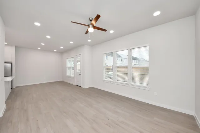 $2,262 | 7318 Leighton Meadow Lane, Richmond, TX 77407