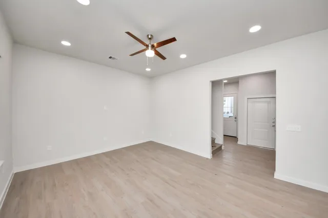 $2,262 | 7318 Leighton Meadow Lane, Richmond, TX 77407