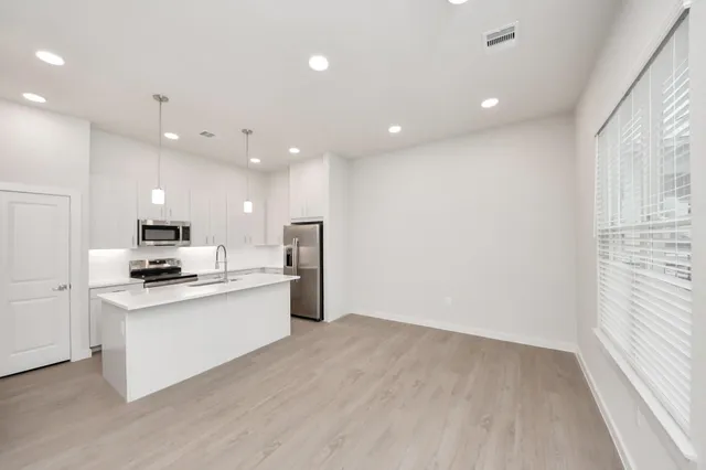 $2,262 | 7318 Leighton Meadow Lane, Richmond, TX 77407