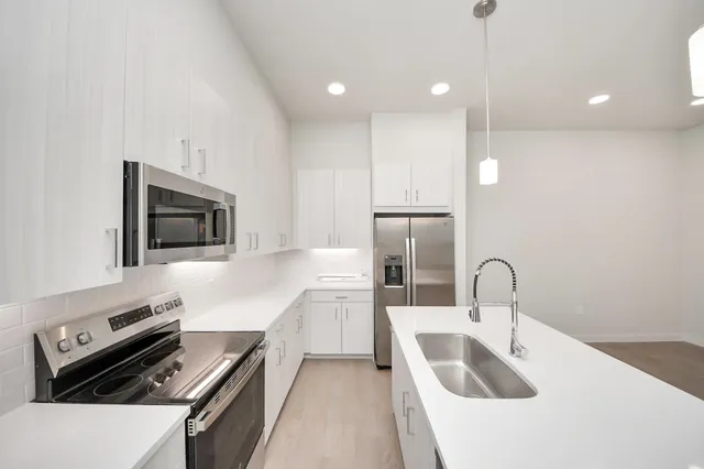 $2,262 | 7318 Leighton Meadow Lane, Richmond, TX 77407