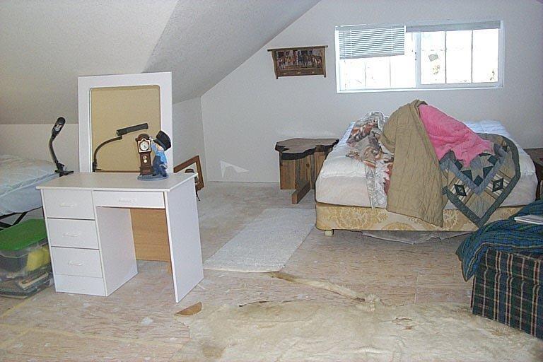 2581 Dick George Road Cave Junction, OR 97523 - Photo 21 of 27 More upstairs - room for additional bed