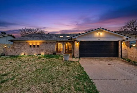 $275,000 | 1806 Briar Meadow Drive, Arlington, TX 76014