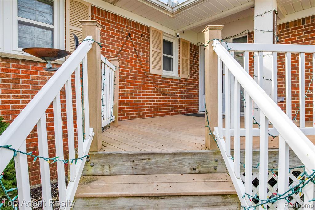 3302 Grant Road Rochester Hills, MI 48309 - Photo 4 of 40