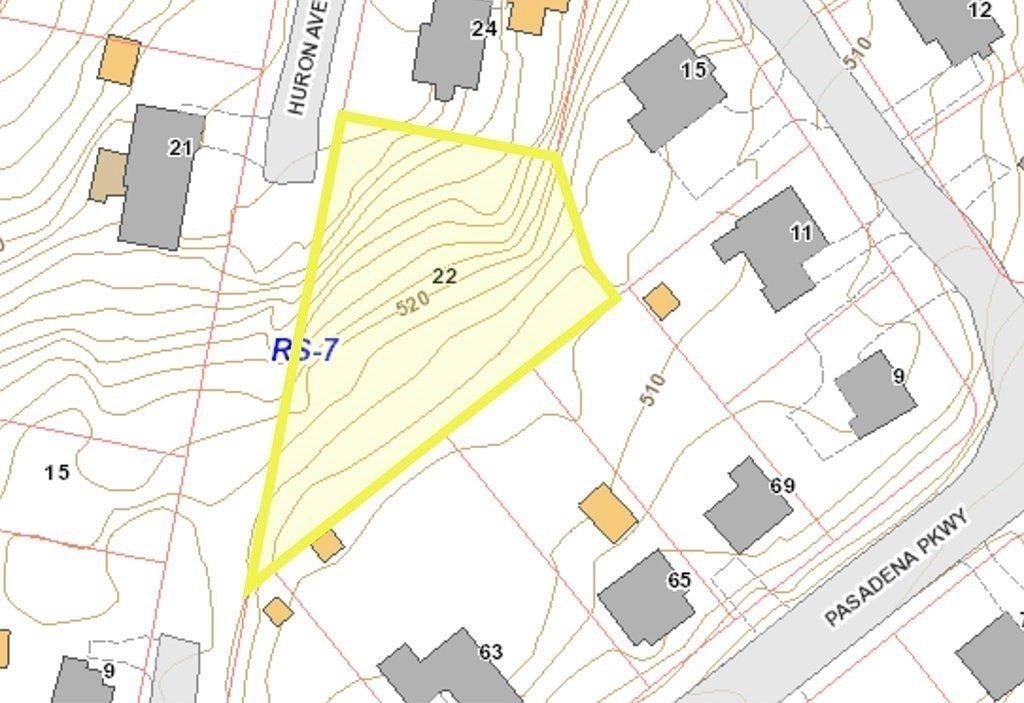 22 Huron Avenue Worcester, MA 01605 - Photo 2 of 3