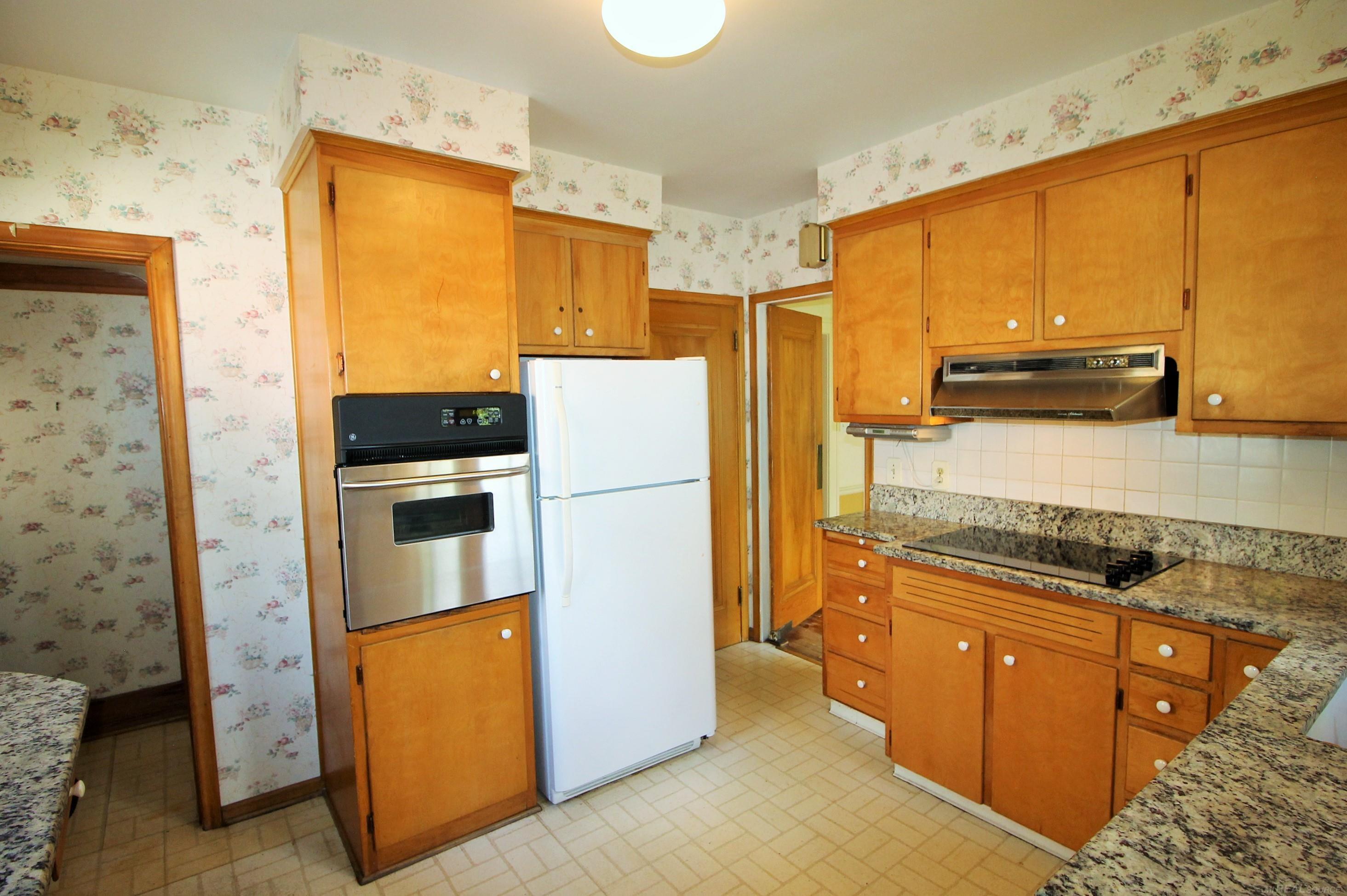 1105 Harvard Road Grosse Pointe, MI 48230 - Photo 16 of 73 50122904-15.JPG