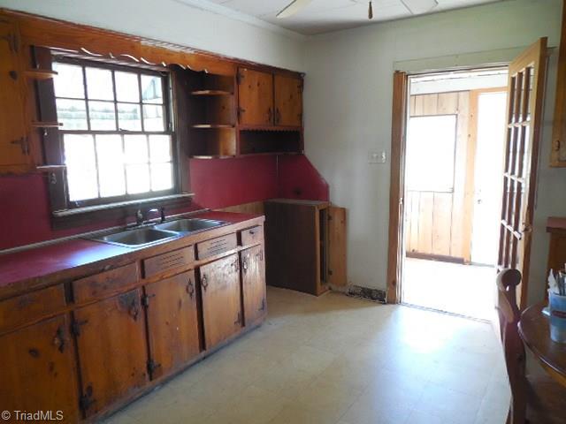 2880 Anglin Mill Road Stoneville, NC 27048 - Photo 2 of 8 Kitchen