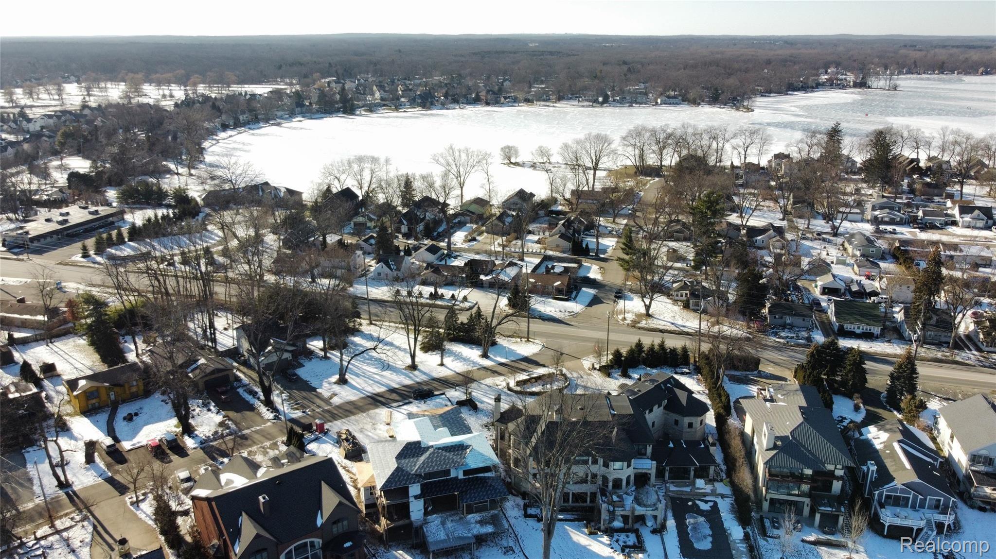 1940 Union Lake Road Commerce Township, MI 48382 - Photo 30 of 37 Photo Jan 15, 2 17 52 PM.jpg