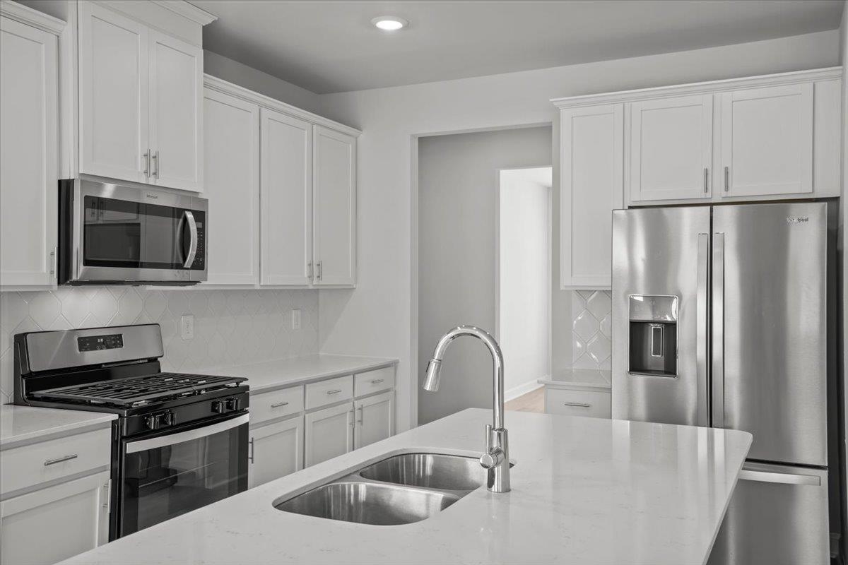 205 Tantalus Street Gray Court, SC 29645 - Photo 10 of 49