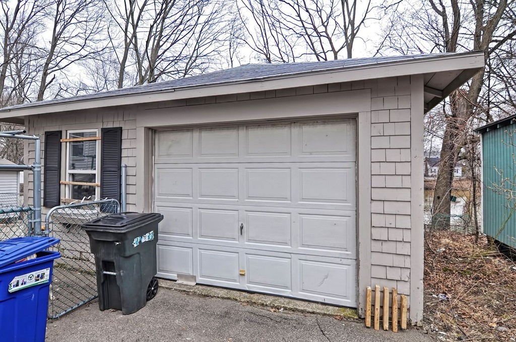 21 Ridgeway Street Quincy, MA 02170 - Photo 19 of 24 Gallery Image 19