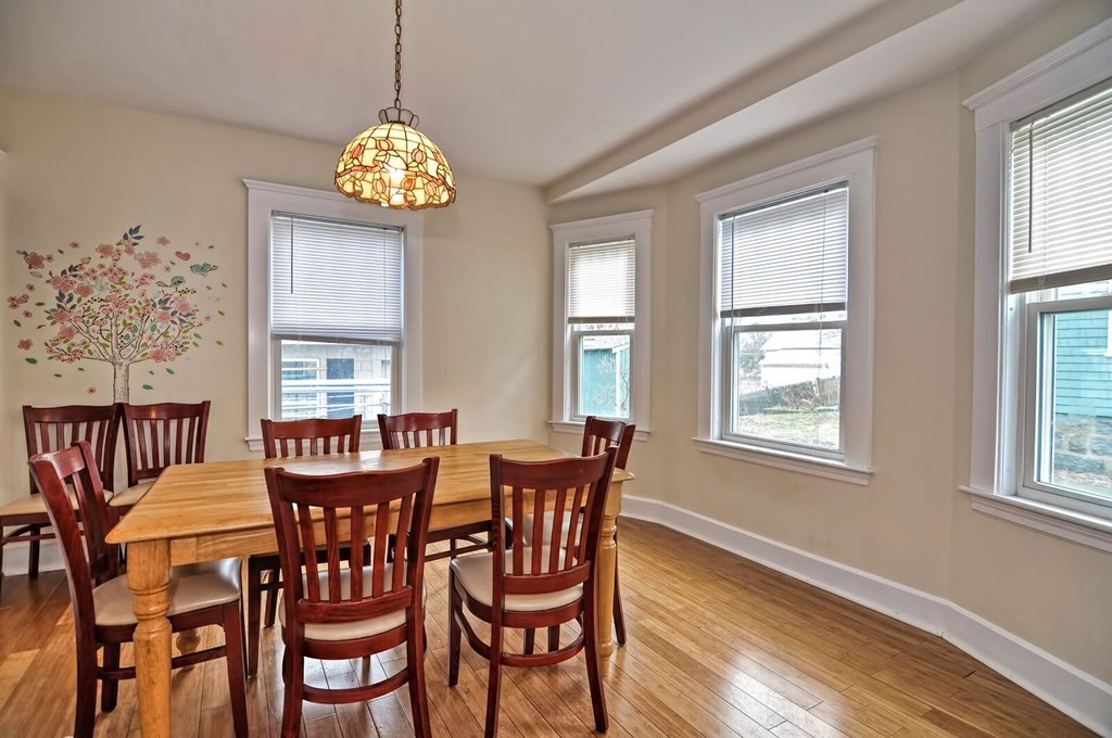 21 Ridgeway Street Quincy, MA 02170 - Photo 5 of 24 Gallery Image 5