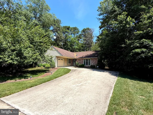 $525,000 | 32 Battery Hill Drive, Voorhees, NJ 08043
