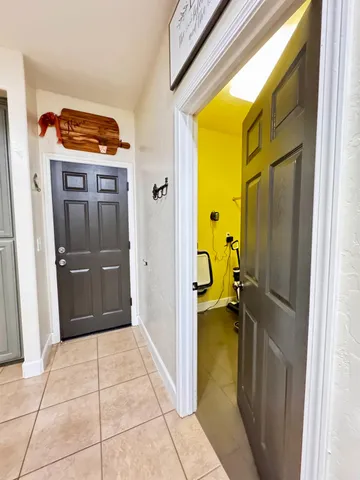 $440,000 | 2945 West Vine Avenue, Visalia, CA 93291