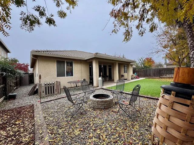 $440,000 | 2945 West Vine Avenue, Visalia, CA 93291