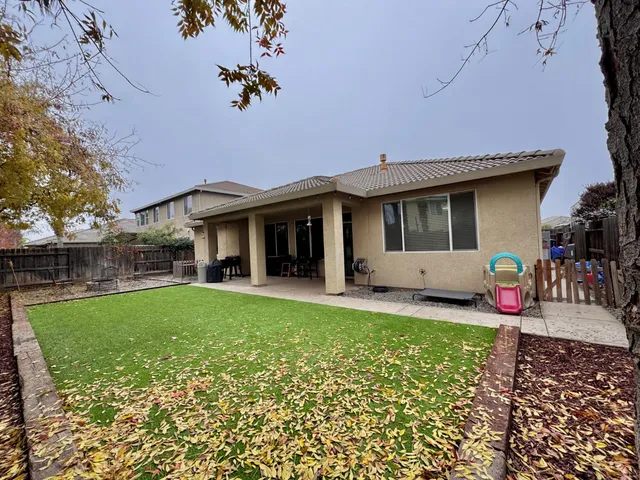 $440,000 | 2945 West Vine Avenue, Visalia, CA 93291