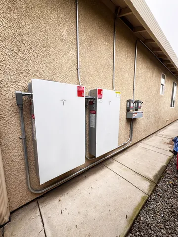 $440,000 | 2945 West Vine Avenue, Visalia, CA 93291