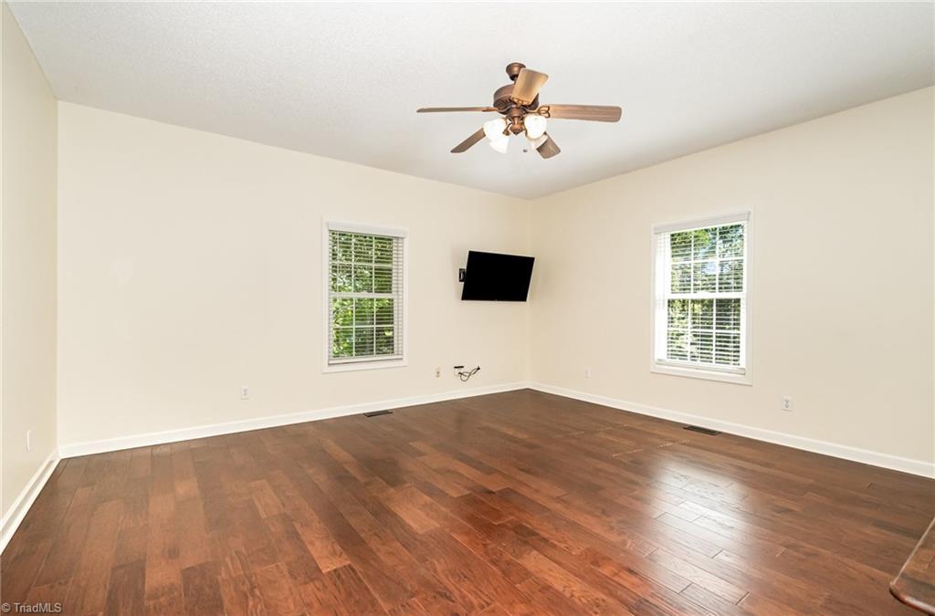339 Old Burkhart Road Lexington, NC 27292 - Photo 19 of 39 Primary suite bedroom