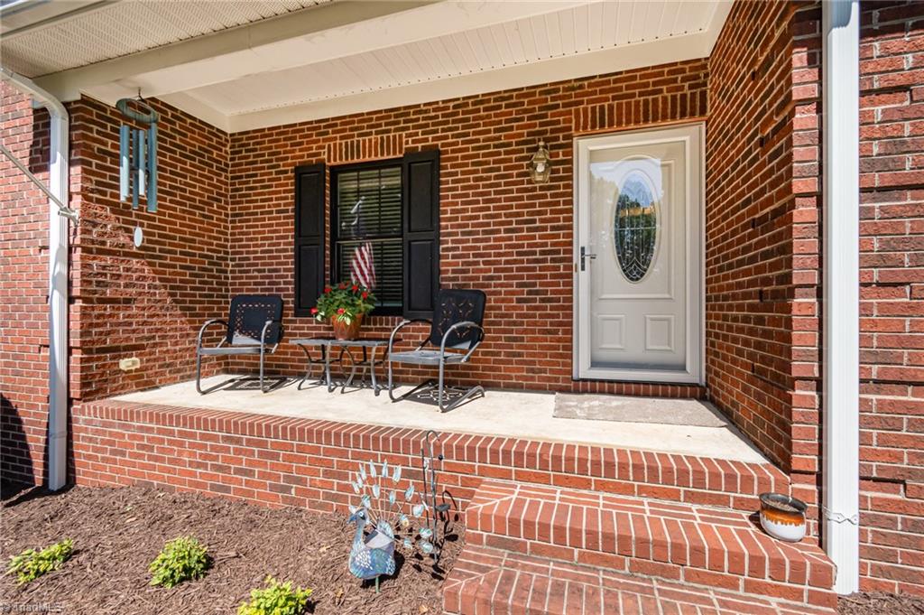 339 Old Burkhart Road Lexington, NC 27292 - Photo 5 of 39