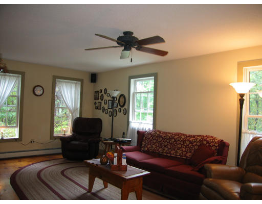 72 Rondeau Street Palmer, MA 01069 - Photo 6 of 19 Gallery Image 6