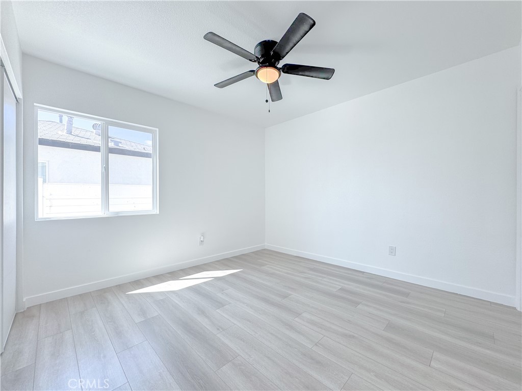 913 East Elm Street Compton, CA 90221 - Photo 12 of 20