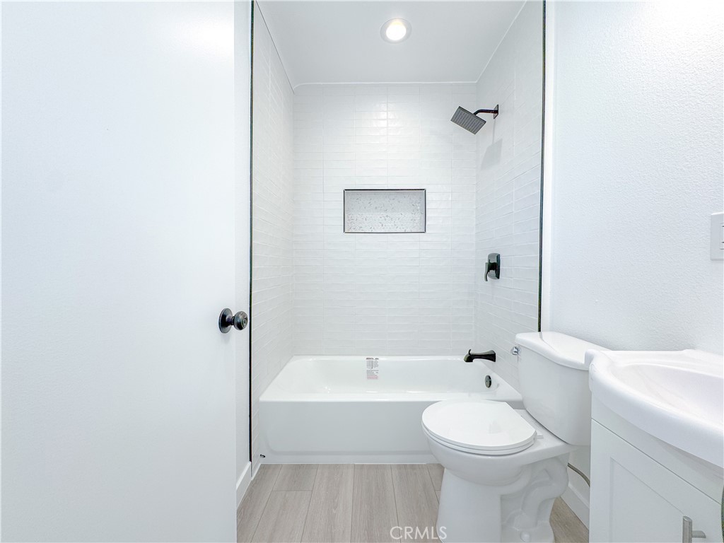 913 East Elm Street Compton, CA 90221 - Photo 15 of 20