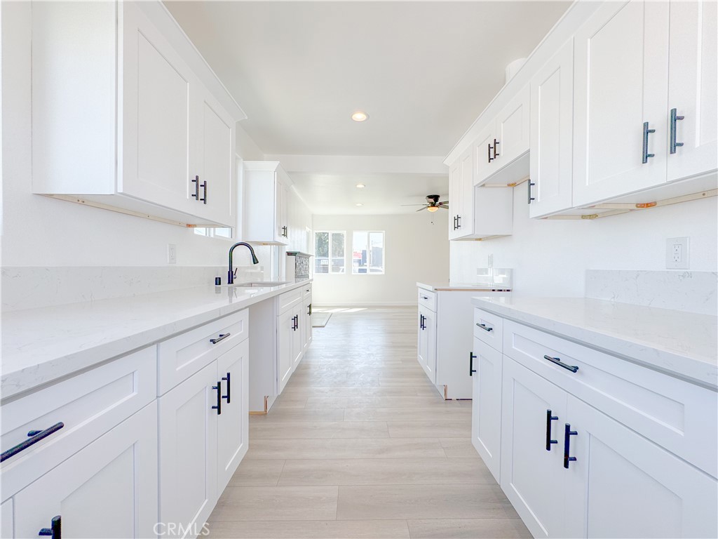 913 East Elm Street Compton, CA 90221 - Photo 3 of 20