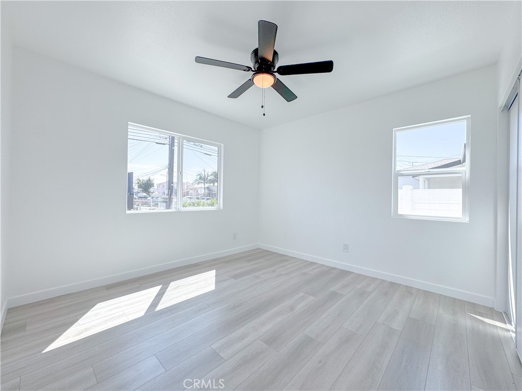 913 East Elm Street Compton, CA 90221 - Photo 9 of 20