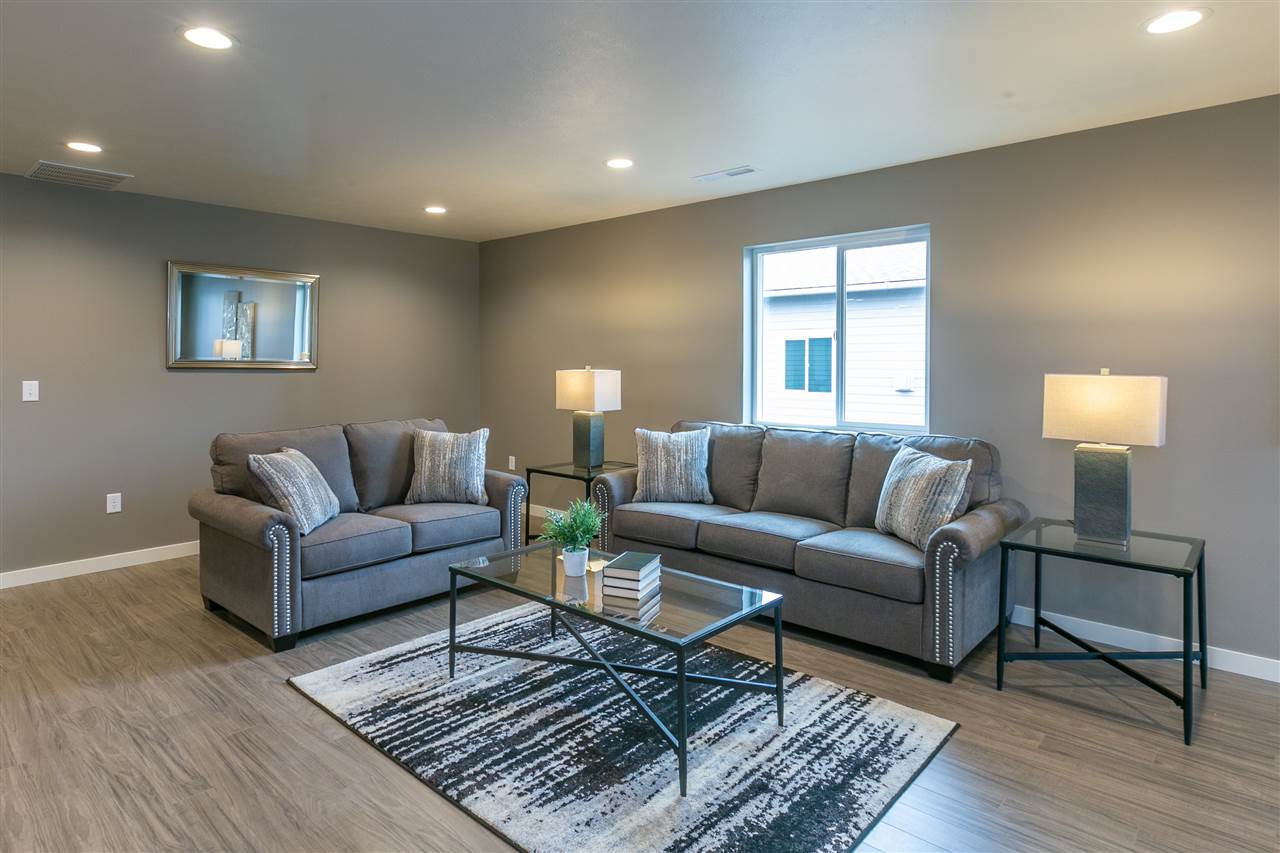 2818 North Park Road Spokane Valley, WA 99212 - Photo 2 of 15