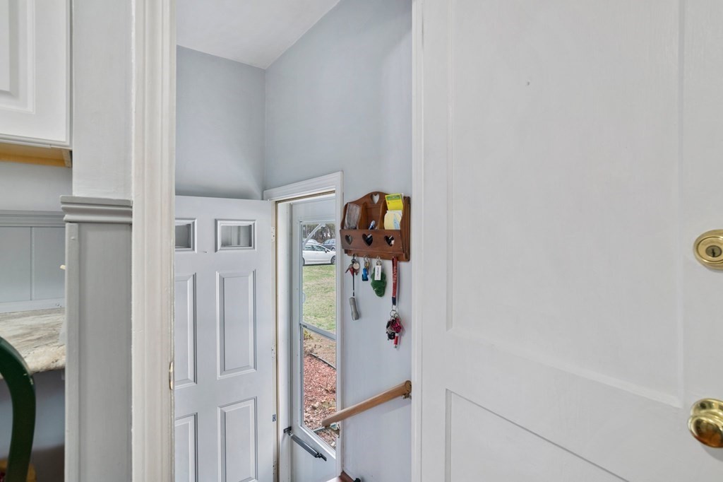 86 Sandy Hill Road Westfield, MA 01085 - Photo 8 of 42 Gallery Image 8