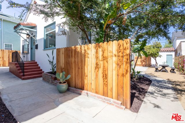 $875,000 | 1174 North Westmoreland Avenue, Los Angeles, CA 90029