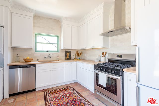 $875,000 | 1174 North Westmoreland Avenue, Los Angeles, CA 90029