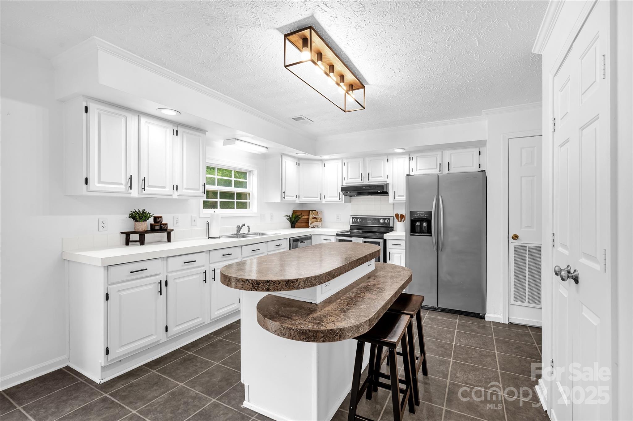 8632 Island Point Road Sherrills Ford, NC 28673 - Photo 11 of 41 Gallery Image 11