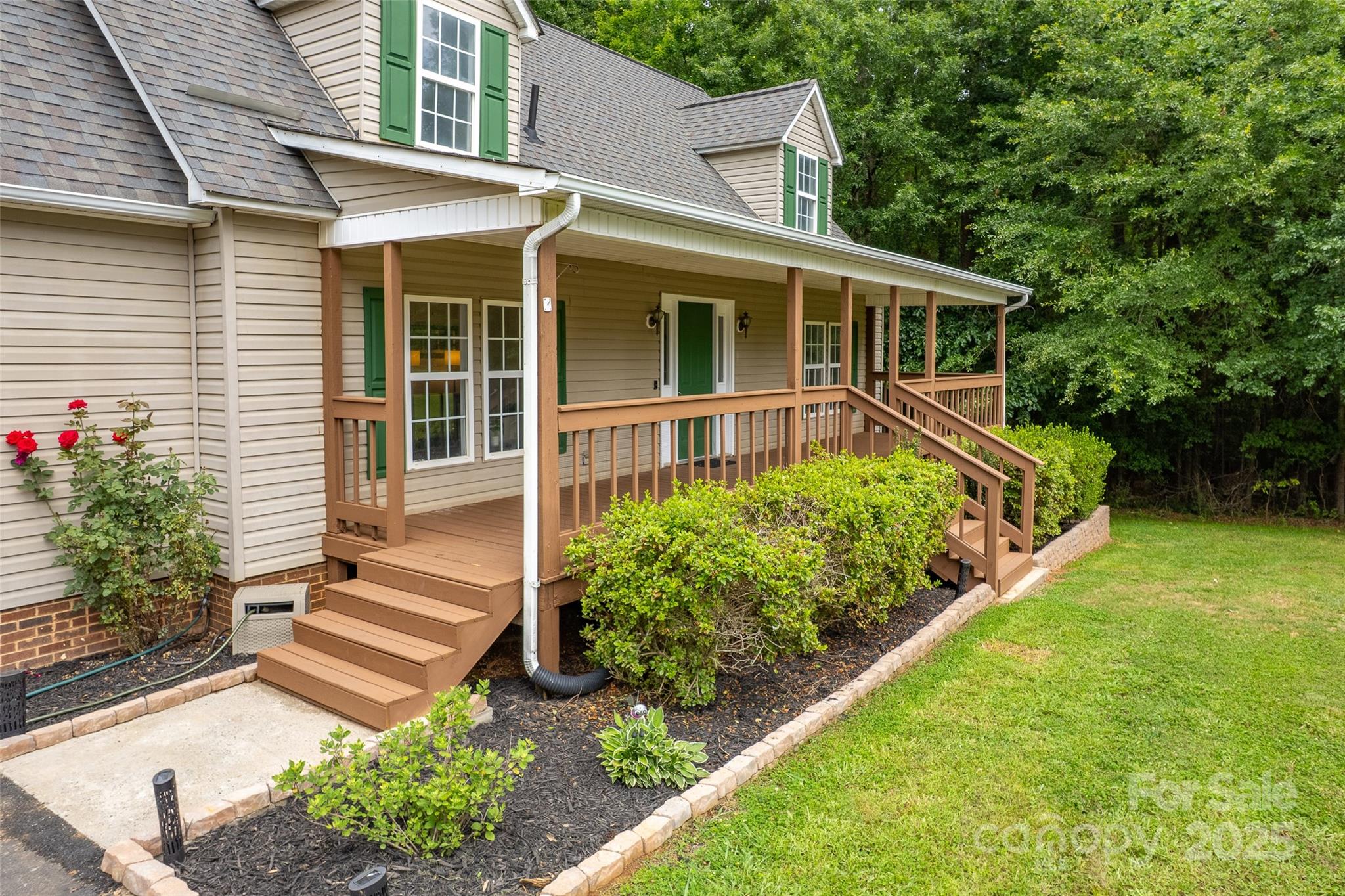 8632 Island Point Road Sherrills Ford, NC 28673 - Photo 3 of 41 Gallery Image 3