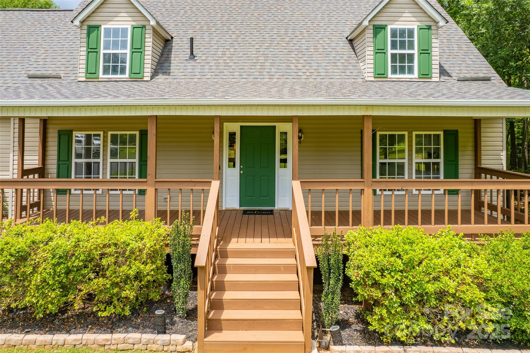 8632 Island Point Road Sherrills Ford, NC 28673 - Photo 4 of 41 Gallery Image 4