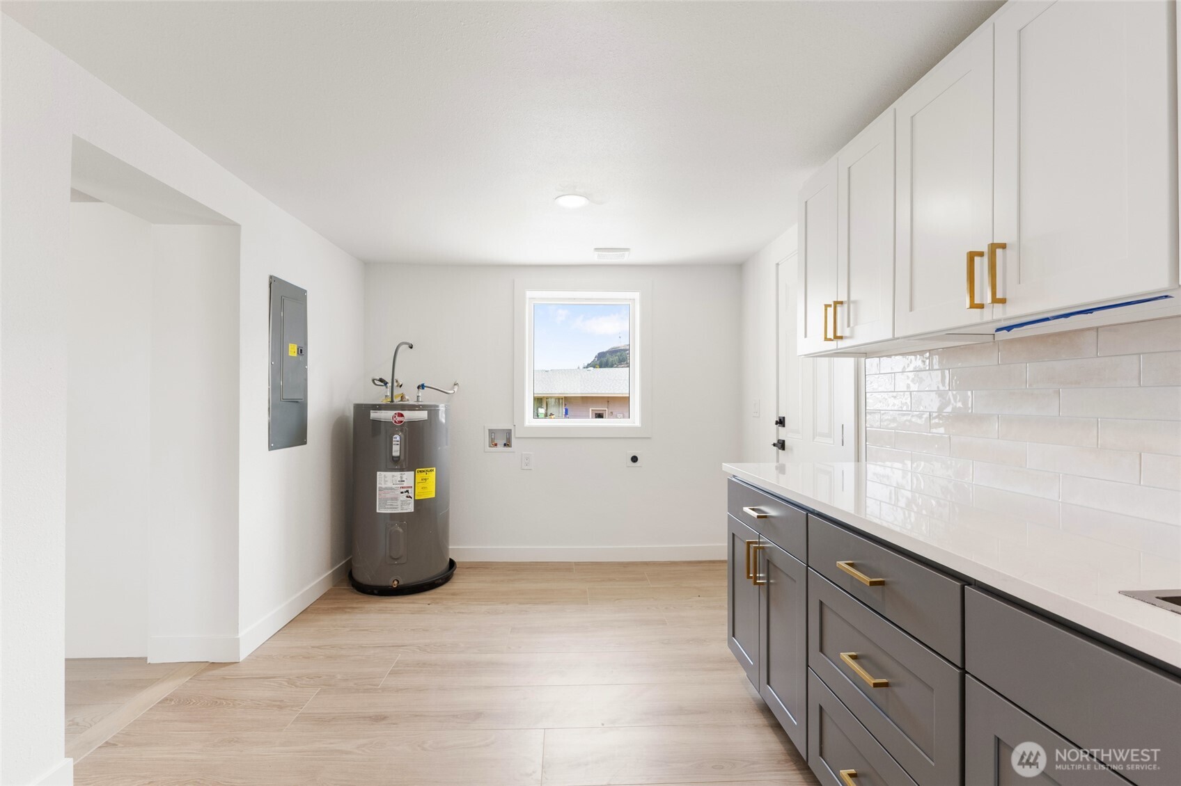 77 Diamond Street Electric City, WA 99123 - Photo 17 of 40 a view of kitchen with refrigerator and window
