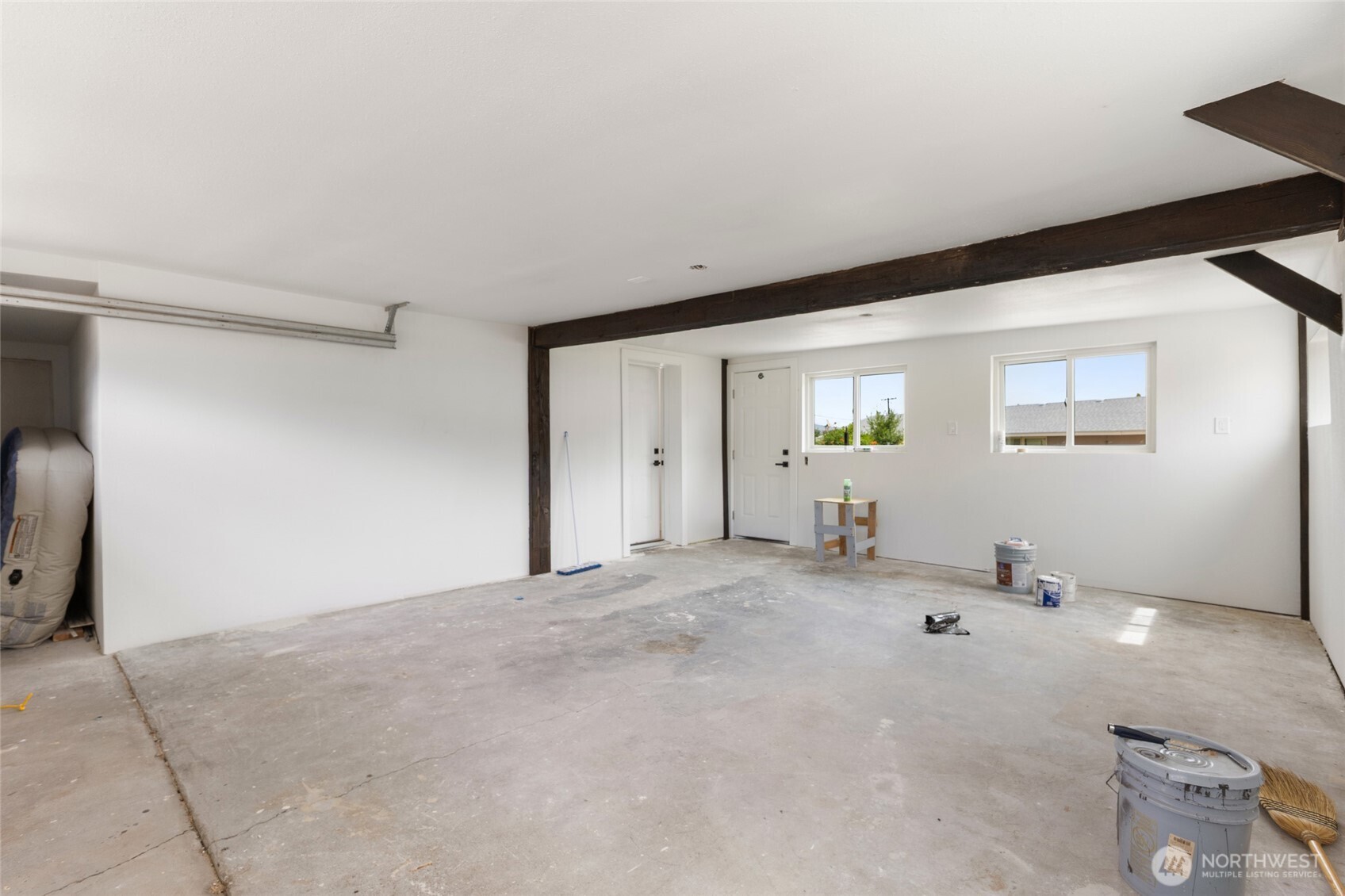 77 Diamond Street Electric City, WA 99123 - Photo 21 of 40 a view of an empty room