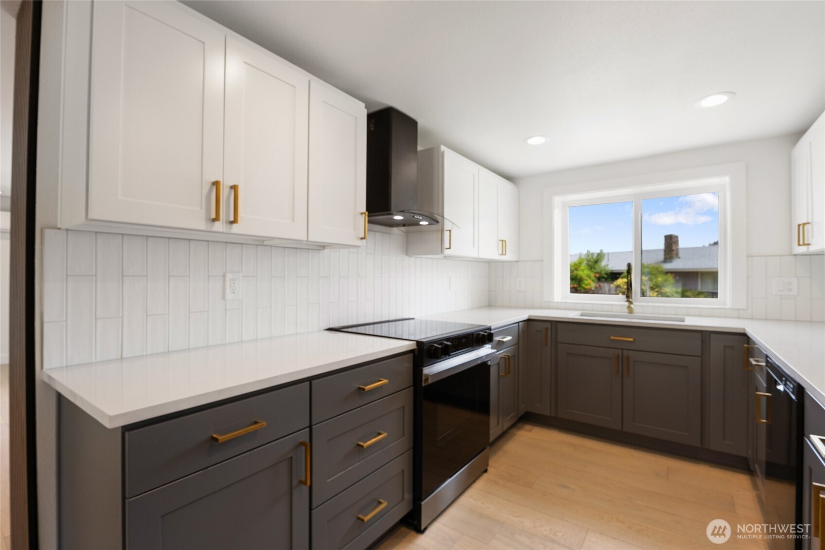 77 Diamond Street Electric City, WA 99123 - Photo 10 of 40 a kitchen with stainless steel appliances granite countertop a sink and cabinets