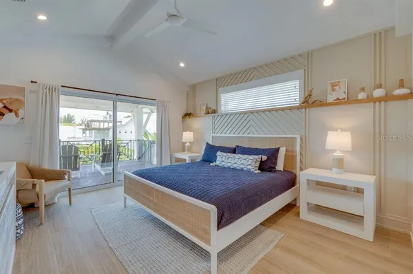 $6,950,000 | 9407 Gulf Drive, Anna Maria, FL 34216