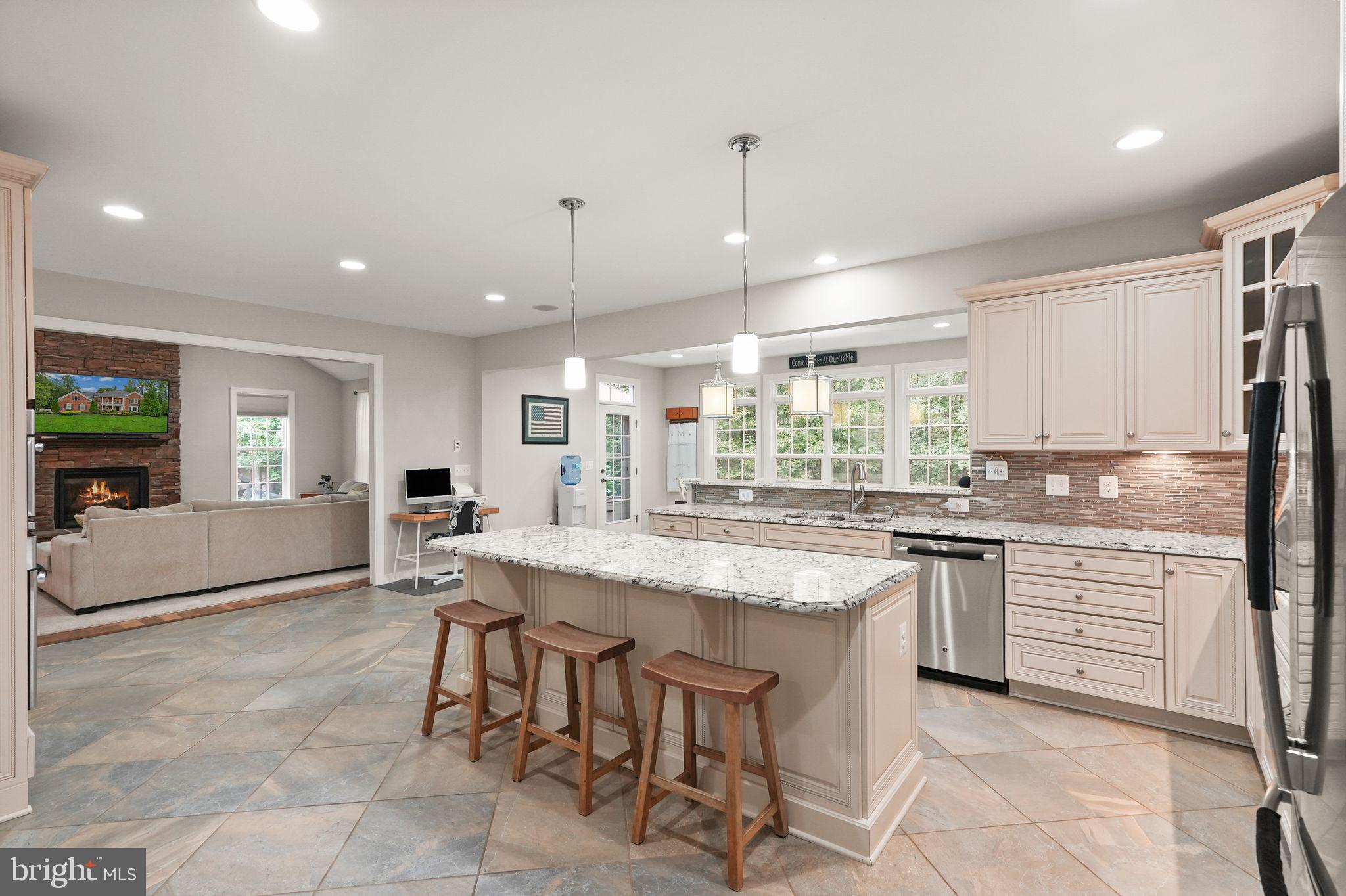 32 Pinewood Road Fredericksburg, VA 22405 - Photo 15 of 82 Incredible Kitchen!