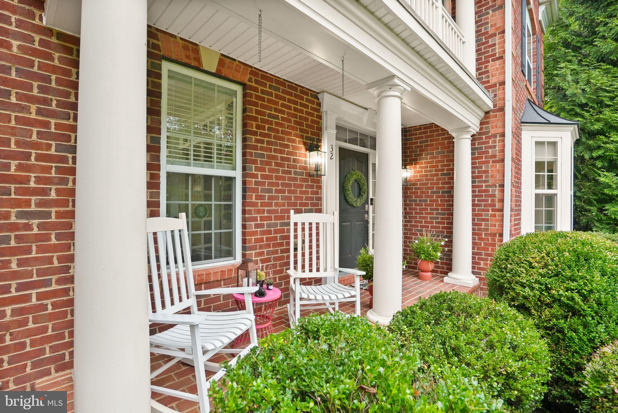 32 Pinewood Road Fredericksburg, VA 22405 - Photo 5 of 82 Charming Front Porch.