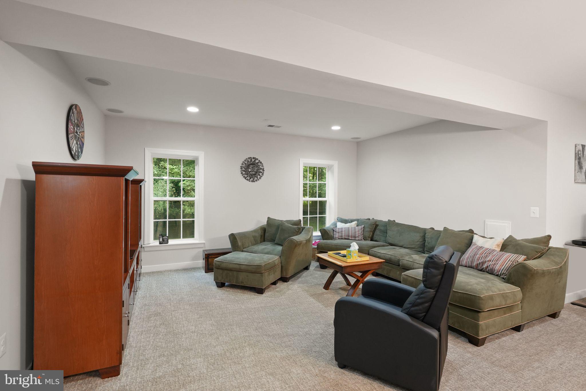 32 Pinewood Road Fredericksburg, VA 22405 - Photo 51 of 82 Large open area.