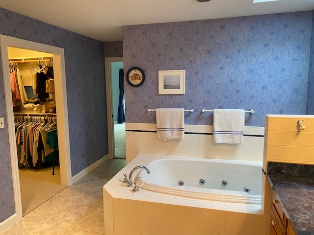 6 Hickory Hills Road Geneseo, IL 61254 - Photo 12 of 32 Gallery Image 12