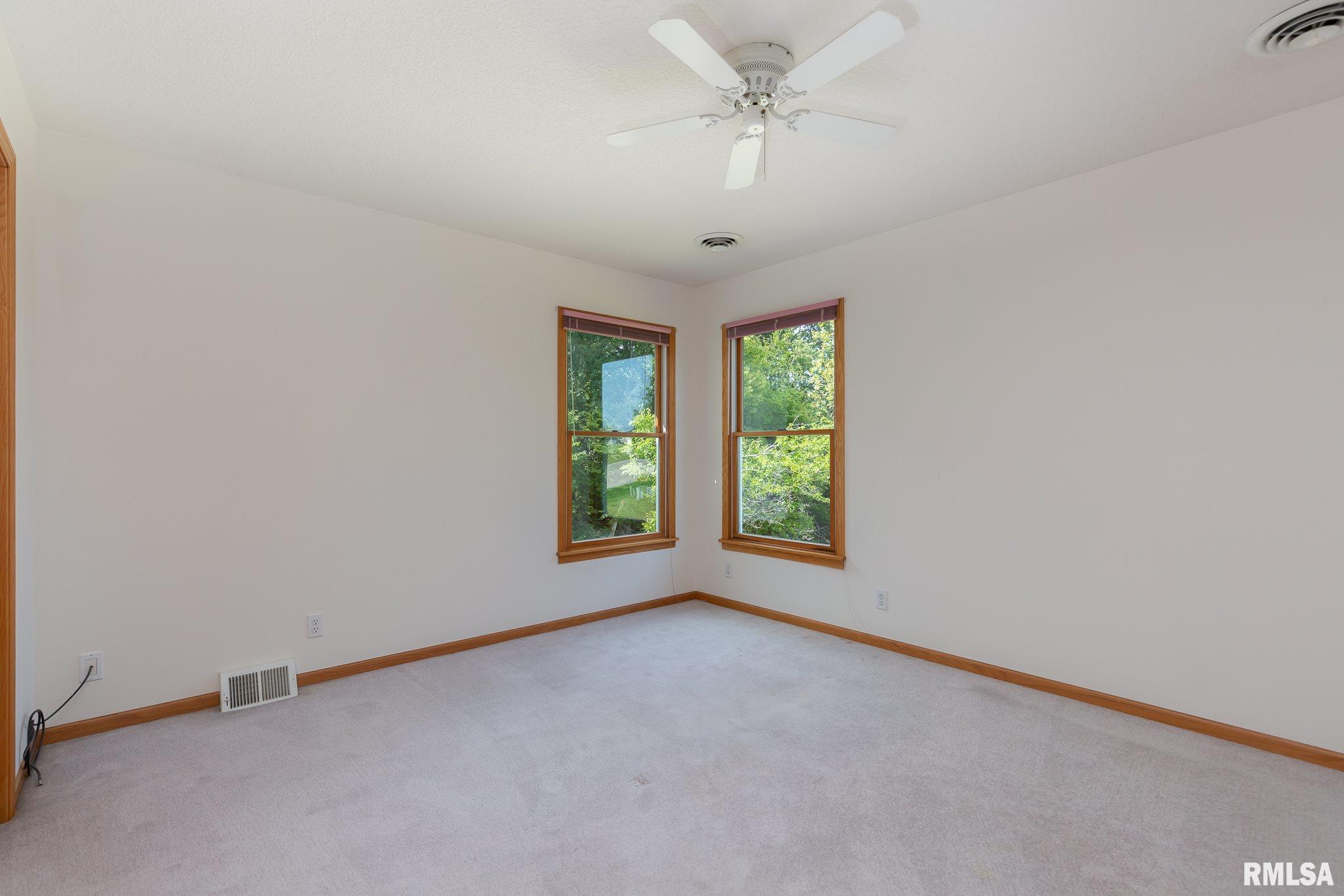 6 Hickory Hills Road Geneseo, IL 61254 - Photo 15 of 32 Gallery Image 15