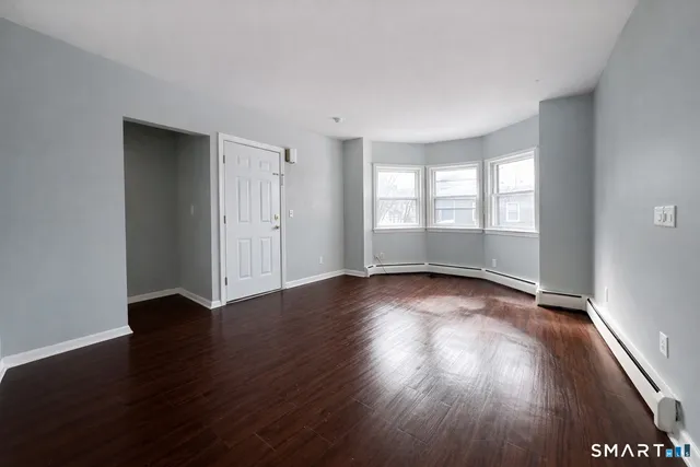 $1,450 | 230 North Main Street, Naugatuck, CT 06770