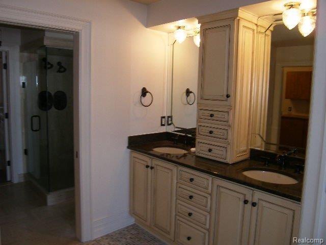 693 Lake Shore Road Grosse Pointe, MI 48236 - Photo 13 of 24 693 LAKESHORE 016