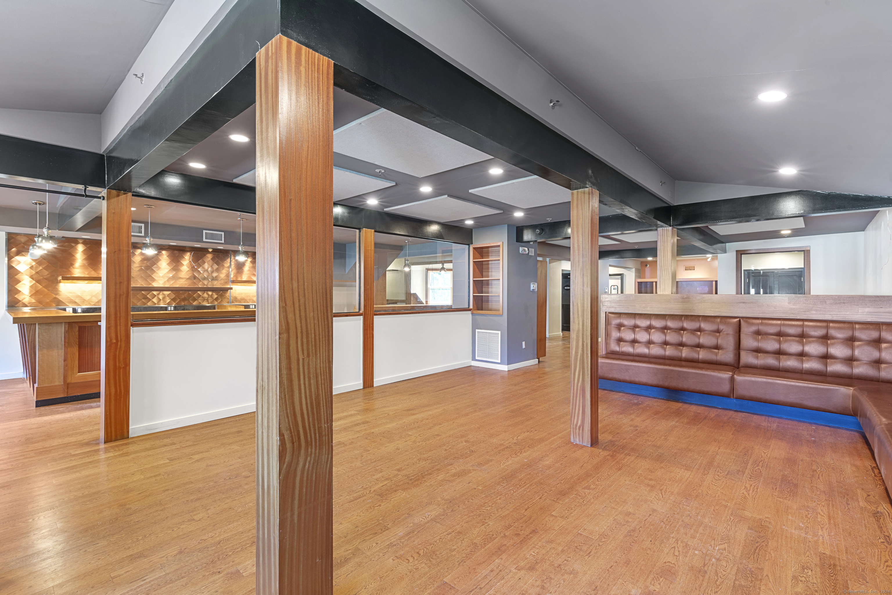 78 Main Street Centerbrook, CT 06409 - Photo 12 of 22 Custom finishes